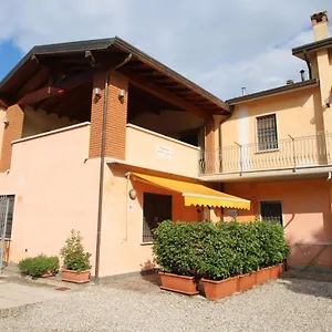 Rondinelli By Interhome Pozzolengo